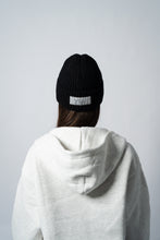 Load image into Gallery viewer, BLACK CHROME VASTA BEANIE
